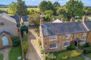 Oddcott, Main Street, Warwick CV35 0QU