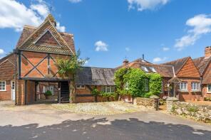 Dovecote Cottage, Hawkhurst Court, Billingshurst RH14 0HS