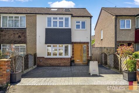 Trinity Lane, Waltham Cross, Hertfordshire, EN8 7EN