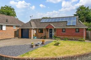 2, The Chestnuts, Smeeth TN25 6SU