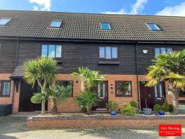 6, Barn Court, Clutton, Chester CH3 9SB