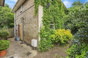 35, Ferrars Avenue, St. Neots PE19 2TZ