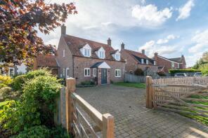Ponds Reach, Dereham Road, Fakenham NR21 7NQ