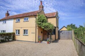 Brackenway, Blackheath Road, Halesworth IP19 9EU