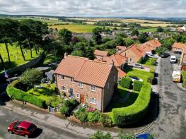 2, Sunnyfield Gardens, Saltburn-by-the-sea TS13 4NZ