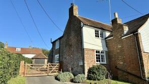 2, Rock House, Pett Road, Hastings TN35 4HA