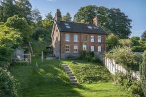2, Malms Farm Cottages, Shawford Road, Winchester SO21 2BU
