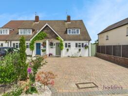 9, Hatch Close, Addlestone KT15 2TS