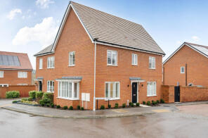 1, Crookham Mews, Binfield, Bracknell RG42 4JX