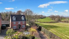 15, Moat Lane, Woore, Crewe CW3 9TG