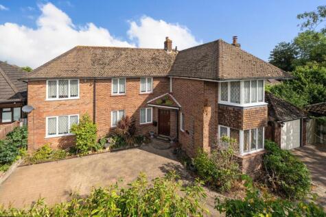 Midsummer Hill, Kennington, Ashford TN24