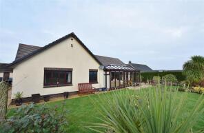 New Breezes, Folly Road, Camrose, Haverfordwest SA62 6JG