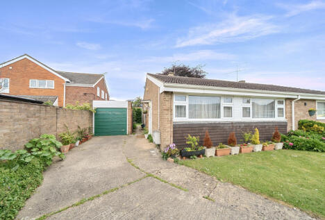 Kayte Close, Bishops Cleeve, Cheltenham, Gloucestershire, GL52