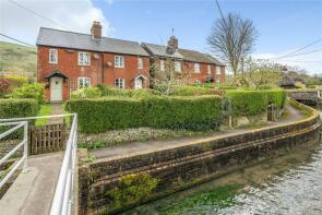 2, New Cottages, Frogmore Lane, East Meon, Petersfield GU32 1QQ