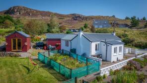 35, Mellon Charles, Aultbea - Ormiscaig - Mellon Charles, Achnasheen IV22 2JL