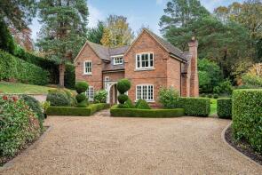 64a, New Road, Digswell, Welwyn AL6 0AN