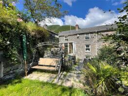 2, Glandwr, Machynlleth SY20 9SU