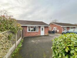 19, Kempton Grove, Stoke-on-trent ST10 1TQ