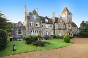 Apartment 8, Bidborough Court, Penshurst Road, Bidborough, Tunbridge Wells TN3 0XJ
