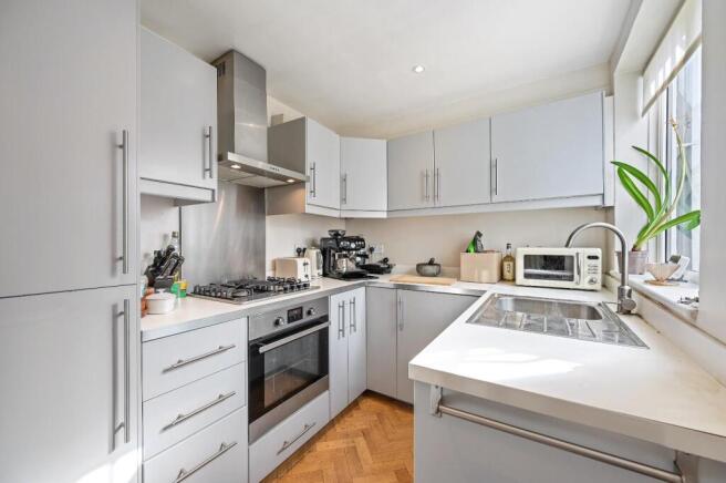 FBL - Benbow Road - Kitchen3 (1).JPG