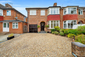 53, Oakwood Park Road, London N14 6QD