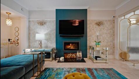Mortlake Road,
Richmond, TW9
