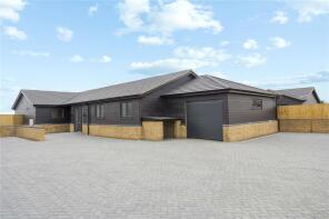6, Greyhound Grove, Upminster RM14 3EQ