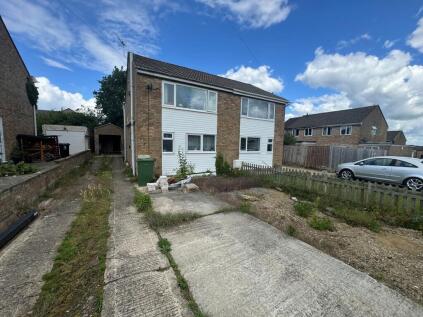Swinburne Place, Royal Wootton Bassett, Swindon, Wiltshire, SN4 8LE