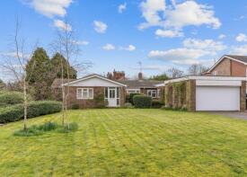 1, Munts Meadow, Hitchin SG4 7AE