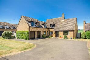 Ridgecote, Litchborough Road, Towcester NN12 8EY