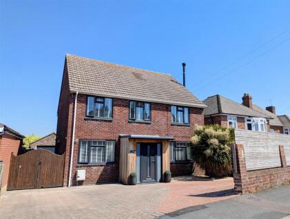 Coombe Avenue, Weymouth, DT4