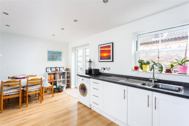 Kitchen/Dining Area
