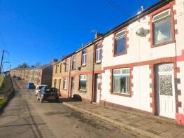 8, Pentre Beili Place, Lewistown, Bridgend CF32 7LR