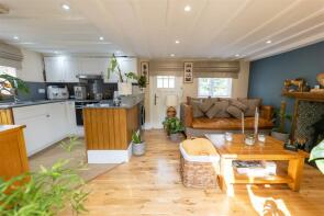 Broadfield, Main Road, Little Waltham, Chelmsford CM3 3PH