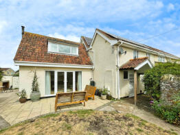 102, Cloverlea Road, Bristol BS30 8TX