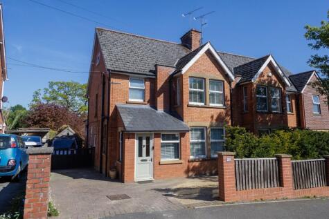 Grove Avenue, Yeovil