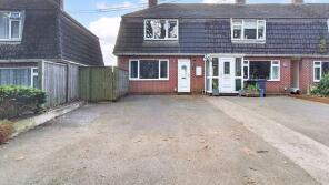8, Hatchland Road, Exeter EX4 0AS