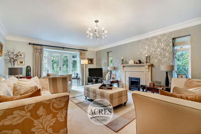 8618939-interior26-800 (Large).jpg