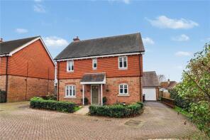 4, Myra Mews, Haywards Heath RH16 3SW