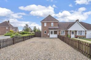 2, Meadow Way, Bury St. Edmunds IP29 5DG