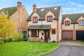 57, Oakfield Road, Carterton OX18 3SN