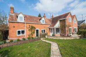 Clows Top, Cheltenham Road, Tewkesbury GL20 8HP
