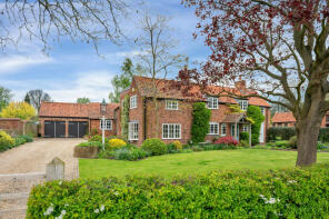 Holly Lodge, The Green, Nottingham NG13 8JE