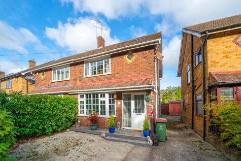 Ramsay Gardens, Romford, RM3 7NT