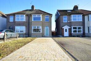 25, The Green, Wennington, Rainham RM13 9DX