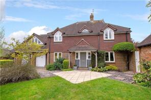 4 Chaucer House, Laxton Meadow, Chichester PO18 9LD