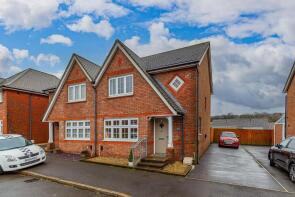 6, Harrier Avenue, Hengoed CF82 6BD