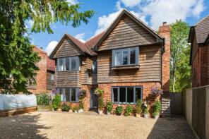 Rowan, Unnamed--single Carriageway (41609519), Rowstock, Didcot OX11 0JT