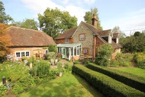 Pear Tree Cottage, Pond Lane, Lasham, Alton GU34 5SB