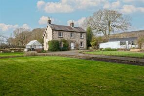 Holmcroft, Station Road, Great Longstone DE45 1TS